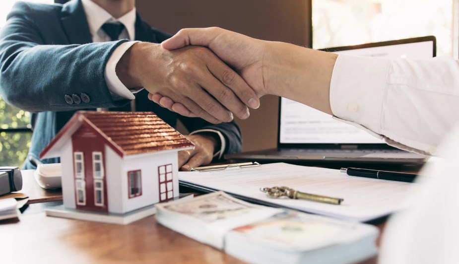 Realtor in Saint Louis Park MN